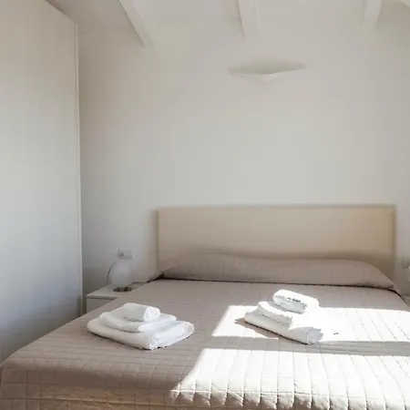 Aria Di Vacanza - Azalee Apartman *
